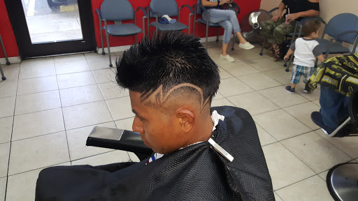Barber Shop «C & C Executive Barbershop», reviews and photos, 7 S Walton Ave, Tarpon Springs, FL 34689, USA