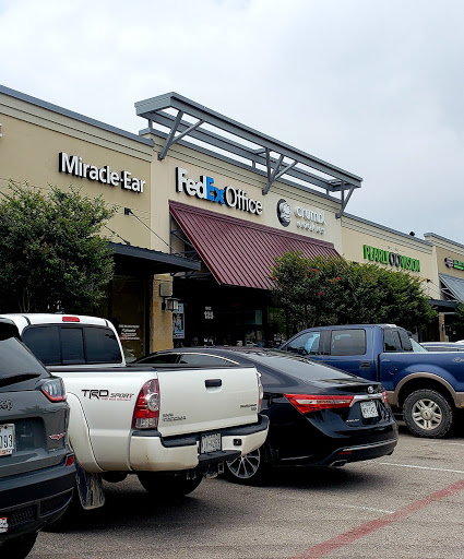 Print Shop «FedEx Office Print & Ship Center», reviews and photos, 1013 W University Ave #125, Georgetown, TX 78628, USA