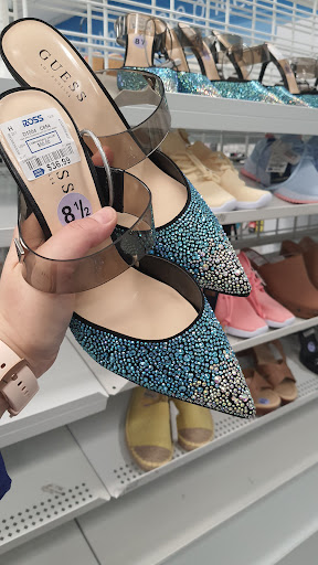 Clothing Store «Ross Dress for Less», reviews and photos, 2676 Homestead Rd, Santa Clara, CA 95051, USA