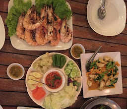 แฉล้มแก้ว cafe' & restaurant photo
