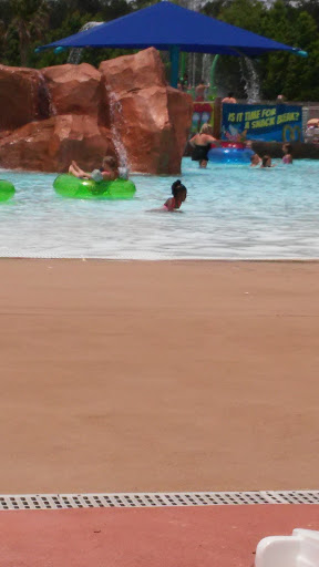 Water Park «Surf Lagoon Water Park», reviews and photos, 130 Towne Center Blvd, Pooler, GA 31322, USA