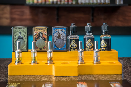 Tobacco Shop «New Cloud Vapor Vape Shop», reviews and photos, 1725 E 10th St d, Jeffersonville, IN 47130, USA