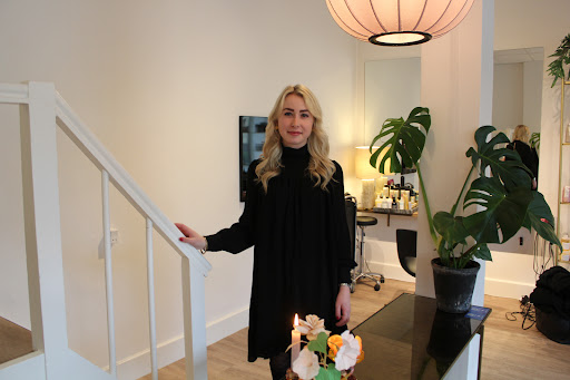 STUDIO V. Emilie C hair in Virum, Lyngby-Taarbæk