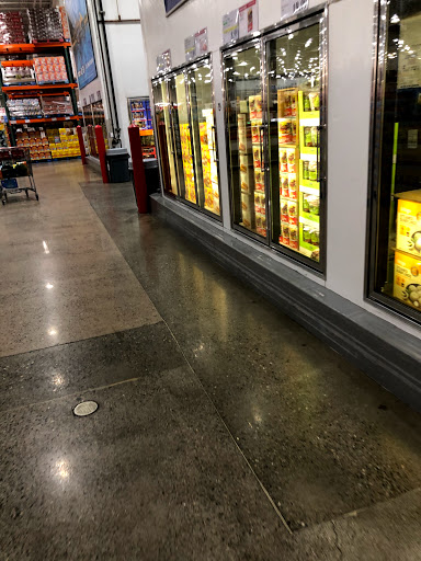 Warehouse store «Costco Wholesale», reviews and photos, 8629 120th Ave NE, Kirkland, WA 98033, USA