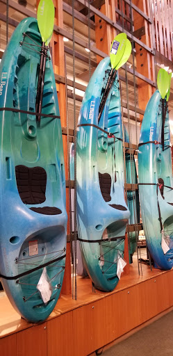 Clothing Store «L.L. Bean», reviews and photos, 6 Wayside Rd, Burlington, MA 01803, USA