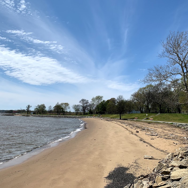 New Castle Battery Park