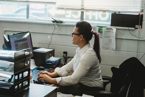 Auto Repair Shop «Lobbestael Automotive, LLC», reviews and photos, 15104 NE Caples Rd, Brush Prairie, WA 98606, USA