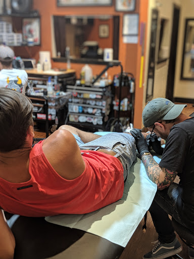 Tattoo Shop «Twisted Heart Tattoo», reviews and photos, 936 N Federal Hwy, Hollywood, FL 33020, USA