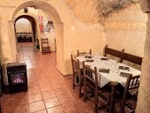 Bodega restaurante cerrado hasta nueva gerencia en Villadangos del Paramo