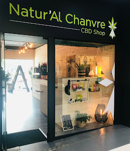 Natur'Al Chanvre - CBD Shop galerie du pavillon, 7 Pl. de la République, 56400 Auray, France