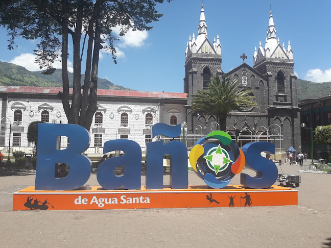 Opiniones de Santuario y Basílica Católica Nuestra Señora del Rosario de Agua Santa de Baños en Baños de Agua Santa - Museo