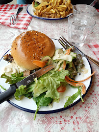 Sandwich au poulet du Restaurant français La Ferme à Dédé Grenoble Gare - n°2