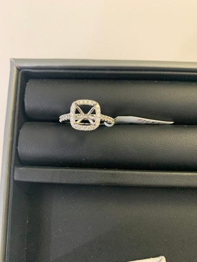 Jeweler «LD Jewelers», reviews and photos, 8073 95th St, Hickory Hills, IL 60457, USA