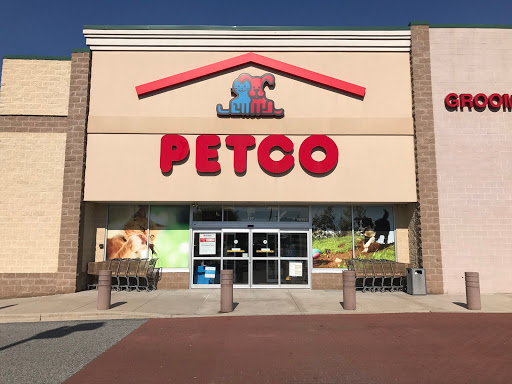 Pet Supply Store «Petco Animal Supplies», reviews and photos, 197 E Dekalb Pike #350, King of Prussia, PA 19406, USA