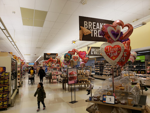 Supermarket «Giant», reviews and photos, 3521 East-West Hwy, Hyattsville, MD 20782, USA