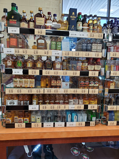 Liquor Store «Old Fort Liquor & Wine», reviews and photos, 144 Cason Ln, Murfreesboro, TN 37128, USA