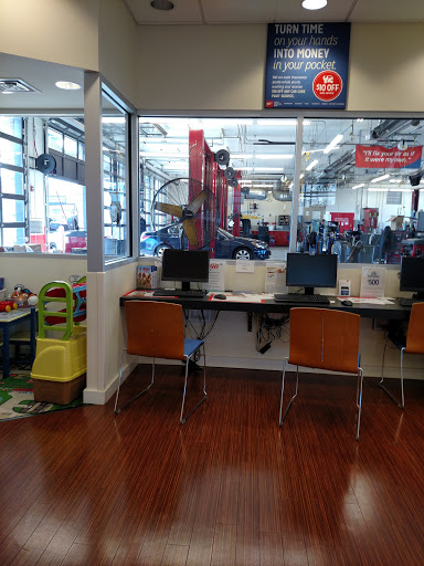 Travel Agency «AAA Vernon Hills Car Care Plus», reviews and photos, 1680 N Milwaukee Ave, Vernon Hills, IL 60061, USA