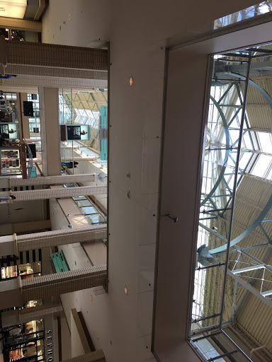 Shopping Mall «Newport Plaza», reviews and photos, 125 Eighteenth St, Jersey City, NJ 07310, USA