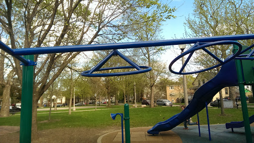 Park «Mayfair Park», reviews and photos, 4550 W Sunnyside Ave, Chicago, IL 60630, USA