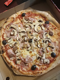 Plats et boissons du Pizzas à emporter La Romagna David Cardi à Saramon - n°2
