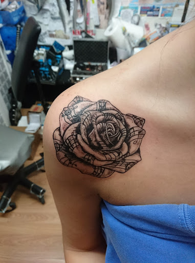 Explore ideas de tattoo para mujer, creative tattoo ideas in Jonesboro, available at Immortal Ink