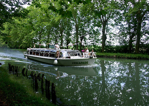 Agence d'excursions en bateau Canal en Gironde Langon