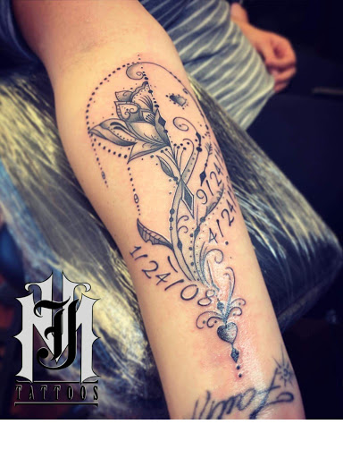 Explore tattoo ideas father daughter, creative tattoo ideas in Williamsport, available at Moa Tattoos