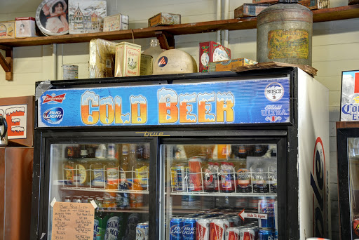 Grocery Store «Riverton General Store», reviews and photos, 2 Main St, Barkhamsted, CT 06063, USA