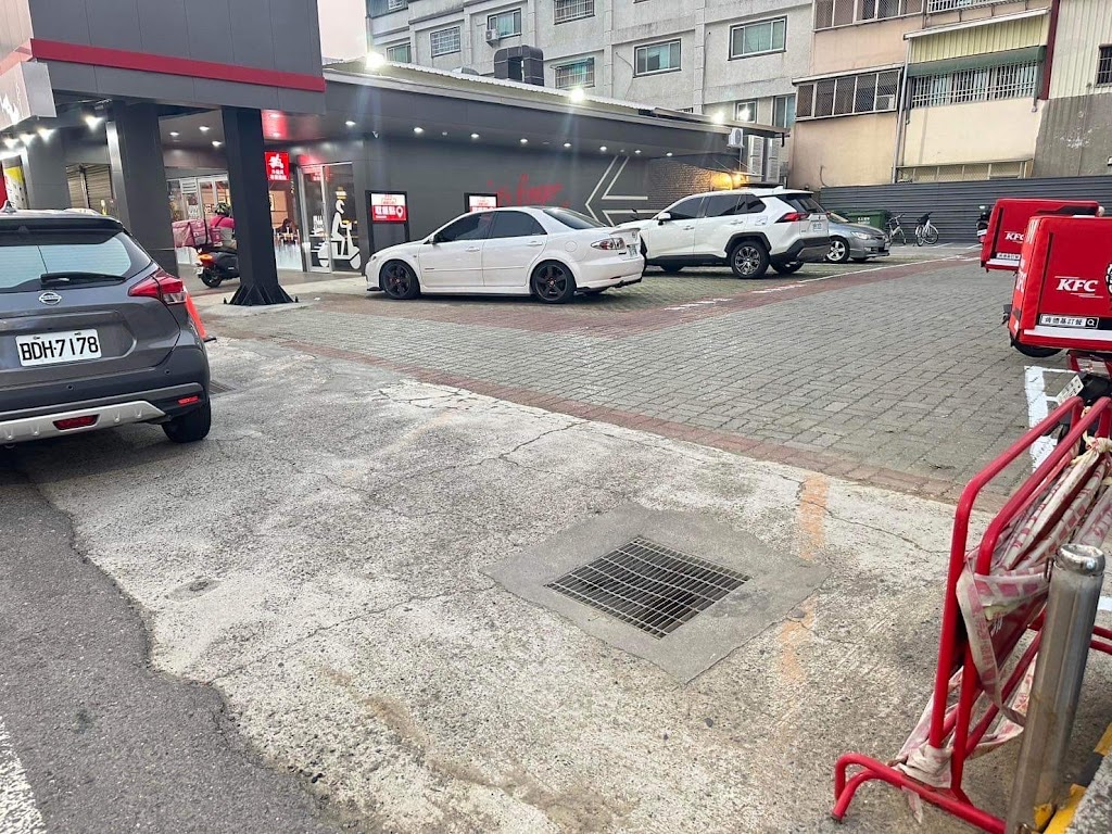肯德基KFC-新營復興餐廳 的照片