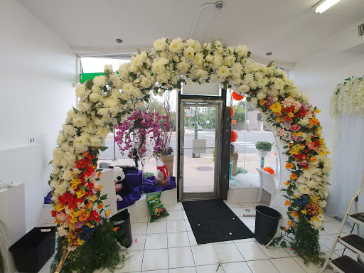 Florist «Plump Chicago Flower Shop», reviews and photos, 411 E Oakwood Blvd, Chicago, IL 60653, USA