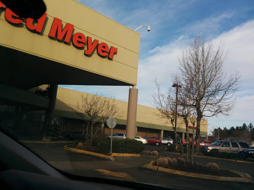 Shopping Mall «Gateway Shopping Center», reviews and photos, 9924 NE Halsey St, Portland, OR 97220, USA