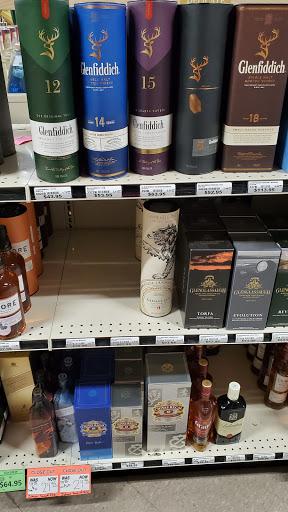 Liquor Store «Troutdale Liquor Store», reviews and photos, 3030 NE Hogan Dr, Gresham, OR 97030, USA