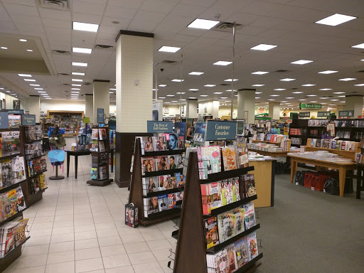 Book Store «Barnes & Noble», reviews and photos, 7707 Bluebonnet Blvd, Baton Rouge, LA 70810, USA