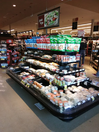 Safeway image