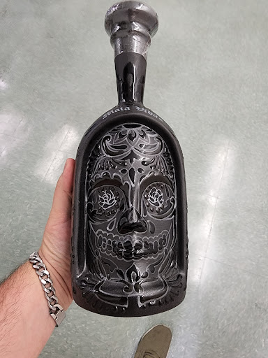 Liquor Store «Canyon City Liquor», reviews and photos, 424 W Foothill Blvd, Azusa, CA 91702, USA