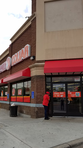 Dollar Store «Dollar Tree», reviews and photos, 906 W Broadway Ave, Minneapolis, MN 55411, USA