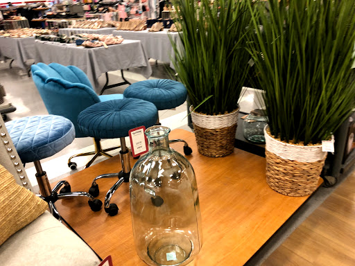 Department Store «T.J. Maxx», reviews and photos, 99 Gateway Dr, Mechanicsburg, PA 17055, USA