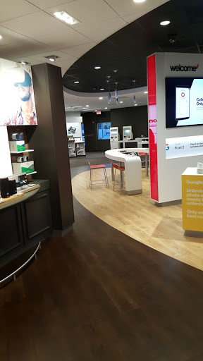 Cell Phone Store «Verizon», reviews and photos, 3140 Berlin Turnpike, Newington, CT 06111, USA