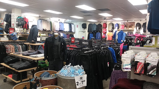 Outdoor Sports Store «Eastern Mountain Sports», reviews and photos, 1513 Iyannough Rd, Hyannis, MA 02601, USA