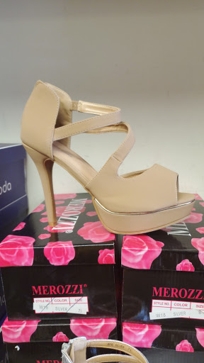 Shoe Store «Niebla Shoes #2», reviews and photos, 1767 W 37th St, Hialeah, FL 33012, USA