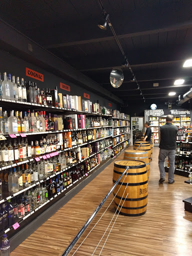 Liquor Store «Tenth Avenue Liquor Store», reviews and photos, 925 SW 10th Ave, Portland, OR 97205, USA