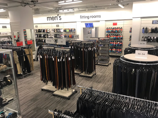 Department Store «Nordstrom Rack 12th Street», reviews and photos, 555 12th St NW c120, Washington, DC 20004, USA