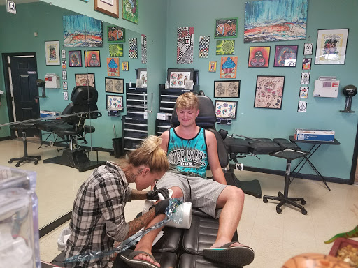 Tattoo Shop «Wicked Parrot Tattoo», reviews and photos, 1085 Colington Rd, Kill Devil Hills, NC 27948, USA