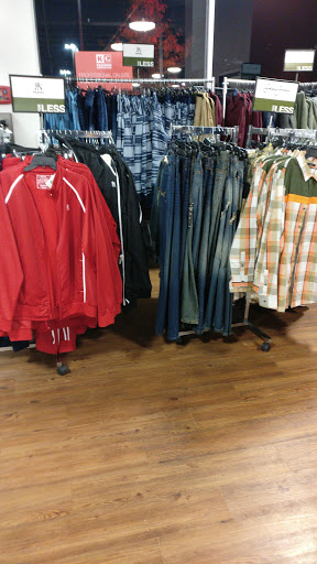 Clothing Store «K&G Fashion Superstore», reviews and photos, 7175 W Cermak Rd, Berwyn, IL 60402, USA