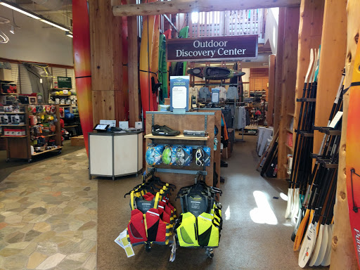 Clothing Store «L.L. Bean», reviews and photos, 6 Wayside Rd, Burlington, MA 01803, USA