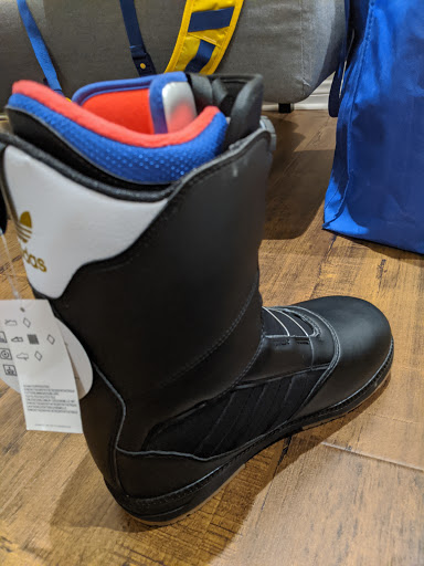 Skateboard Shop «Exodus Ride Shop», reviews and photos, 7401 Highland Rd, White Lake, MI 48383, USA