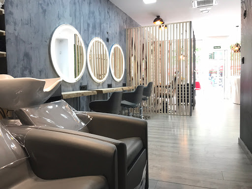 Isabela Hair & Beauty en Salamanca, Salamanca