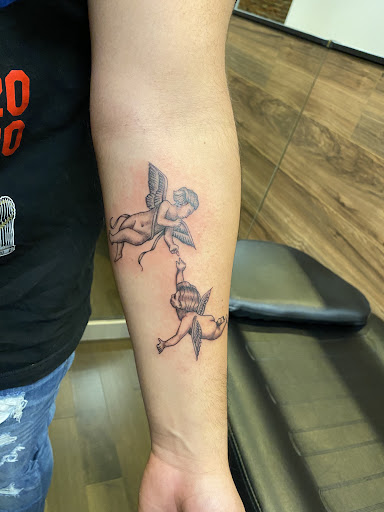 Explore kidney transplant tattoo ideas, creative tattoo ideas in Spokane, available at Fortunata Tattoo Studio