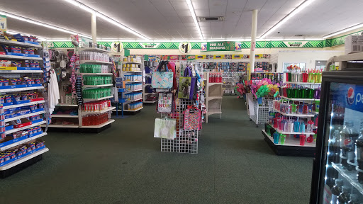 Dollar Store «Dollar Tree», reviews and photos, 4072 Lakeland Ave N, Robbinsdale, MN 55422, USA