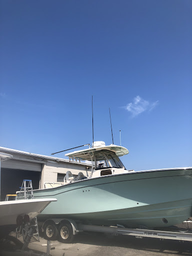 Yacht broker Newport News